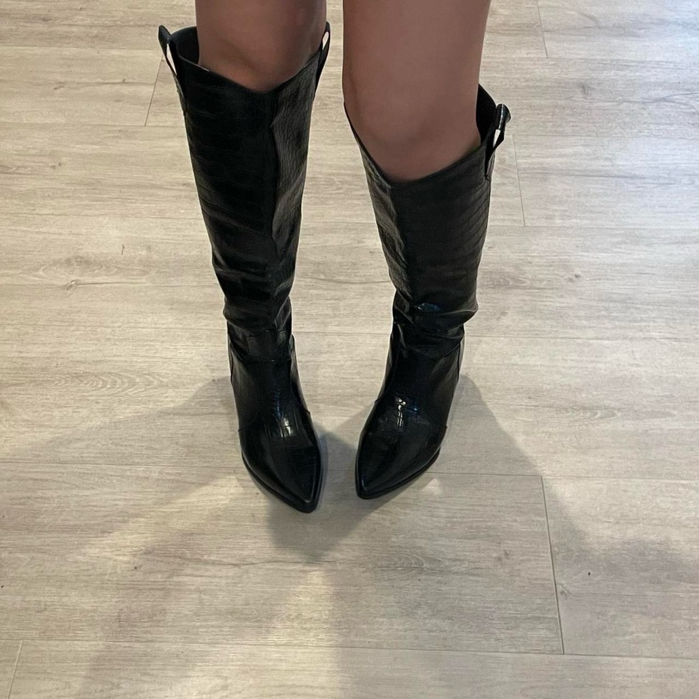 Princess Polly Riley Boots - Picture 3 of 10